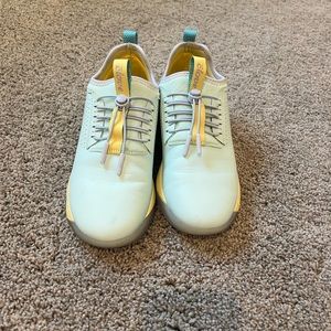 Clove work shoes worn a couple times